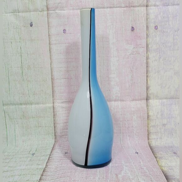 Blue and White Modern Contemporary Vase - Picture 4 of 9